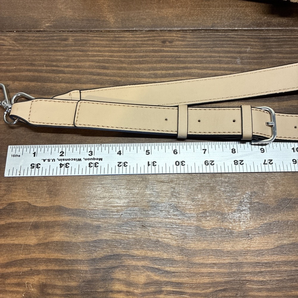 GUESS Purse Monogram Beige Satchel Shoulder Handbag Crossbody Purse EUC - Picture 16 of 16